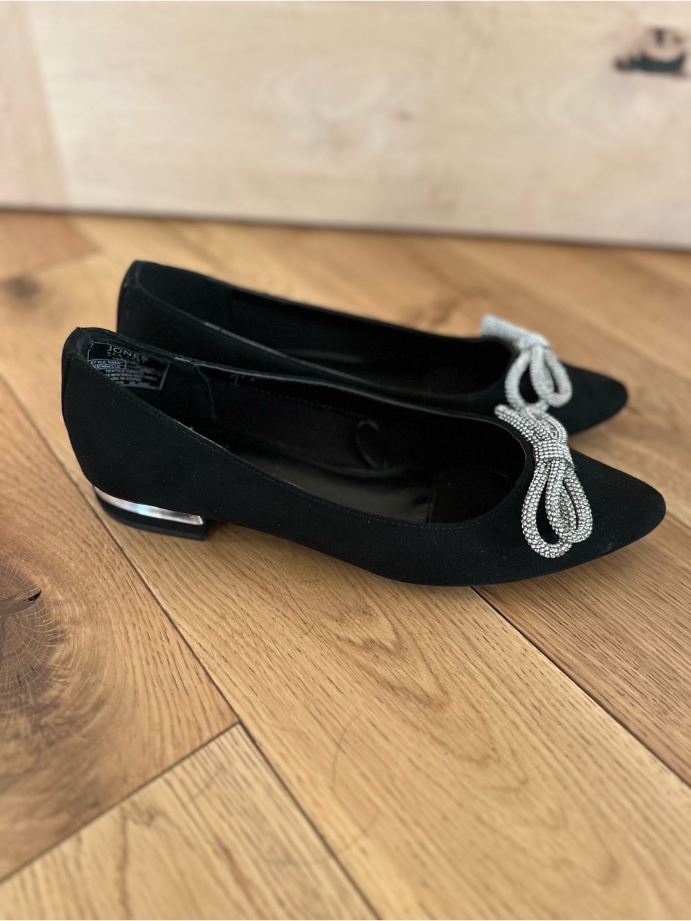 Jones New York Quenelle jeweled bow ballet flats